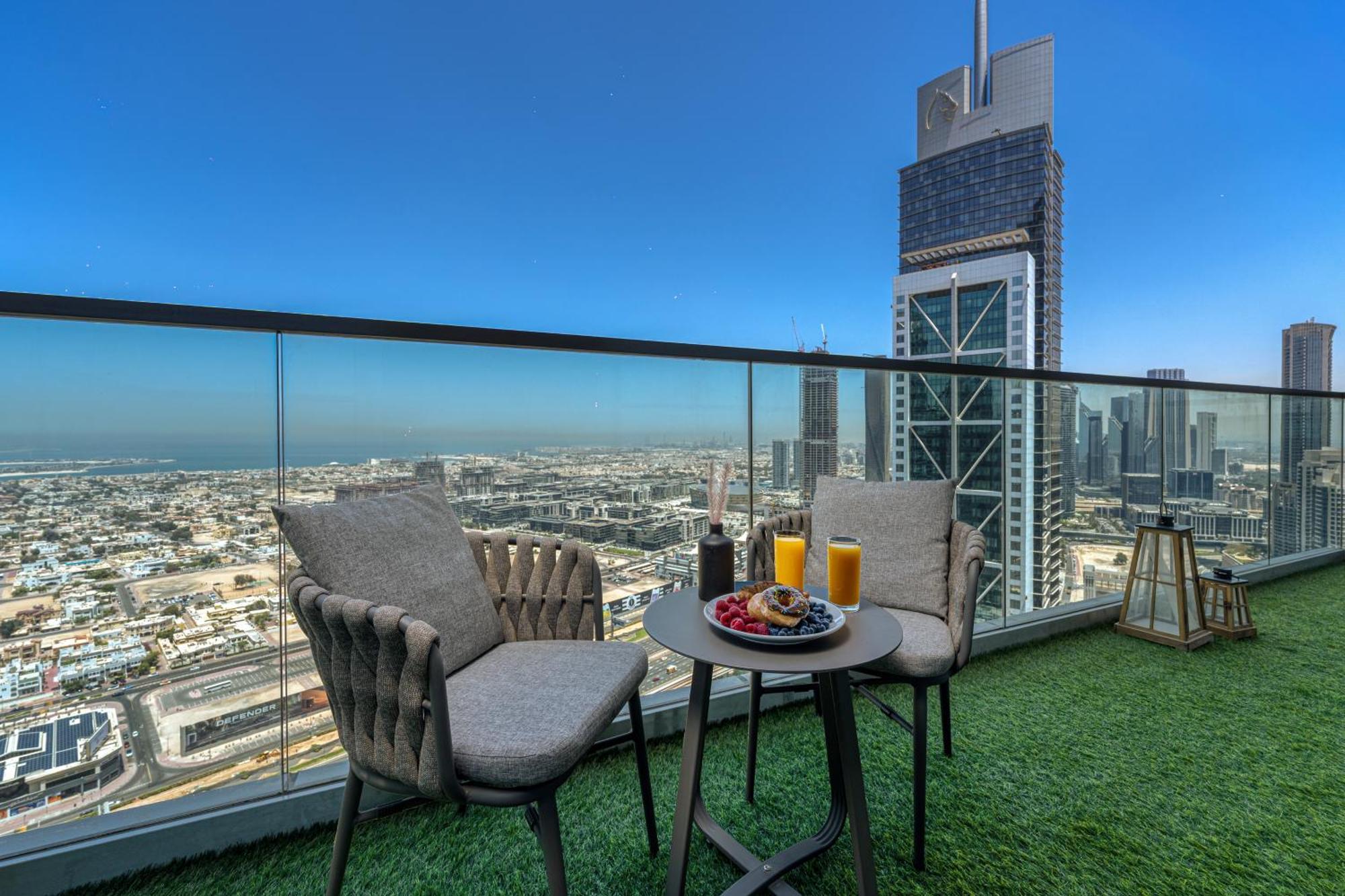 Apartament Highest Infinity Pool In Downtown Dubaj Zewnętrze zdjęcie